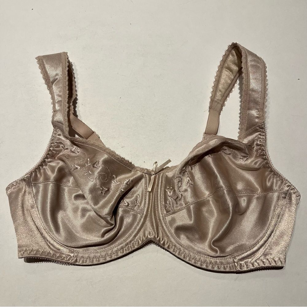 Bali Bra Nude Size 38B Embroidered No Padding